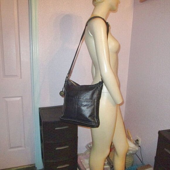 The Sak Purse Black Leather Iris Crossbody Bag Adjustable Strap Hobo Swing Pack - Picture 2 of 12